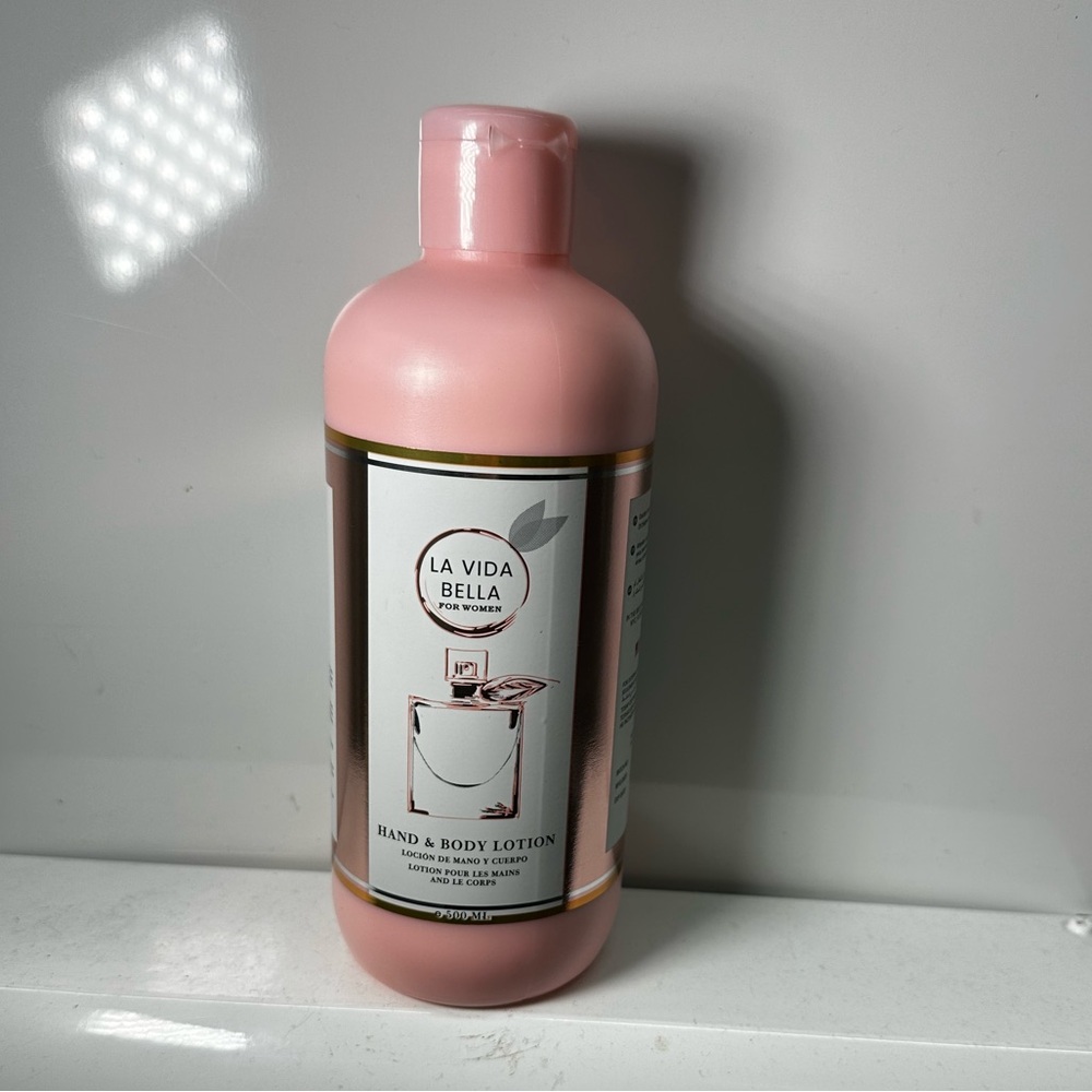 La Vida Bella Pink Hand & Body Lotion